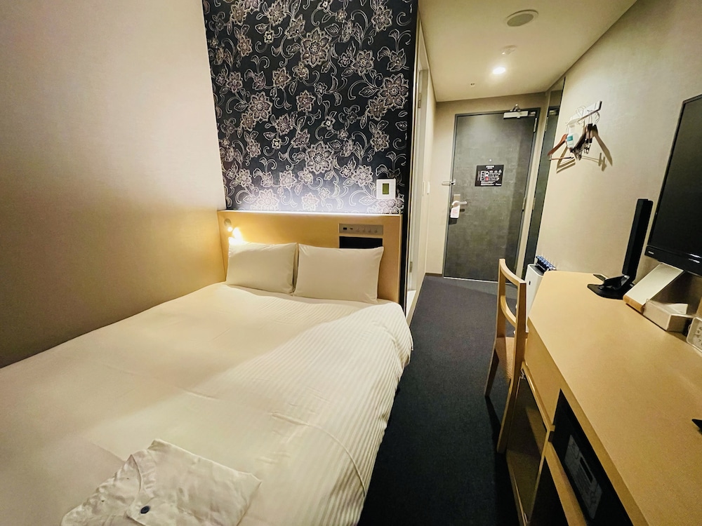 モデレート ダブルルーム 禁煙 (6歳以下の添い寝のお子様は朝食料金別) 客室1 | THE KANZASHI TOKYO ASAKUSA