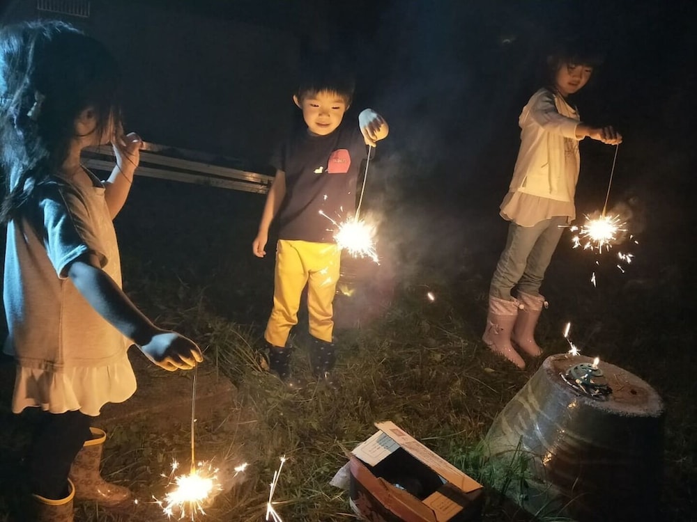 子供用の遊び場 - 屋外1 | ログハウスkizuki