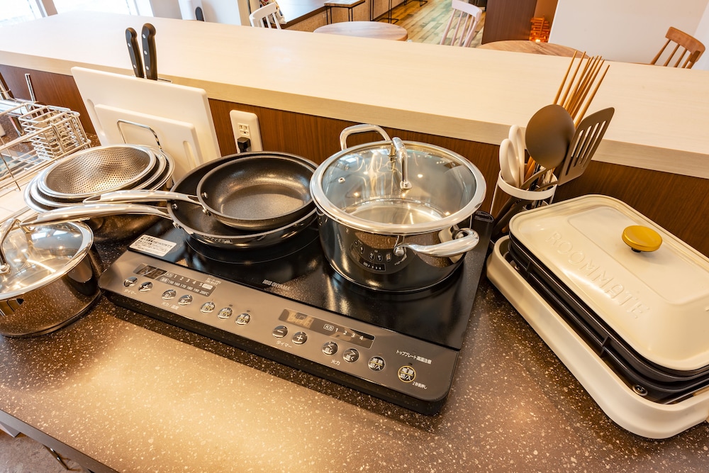 ダブルルーム 禁煙 共用キッチン設備1 | plat hostel keikyu sapporo sky