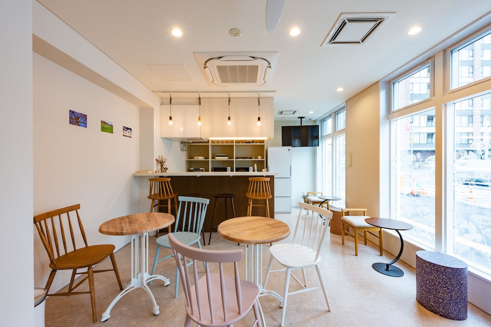 ダブルルーム 禁煙 共用キッチン0 | plat hostel keikyu sapporo sky