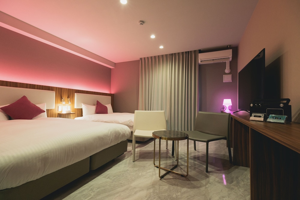 スーペリア ツインルーム | LIBERATED HOTEL 春吉開地