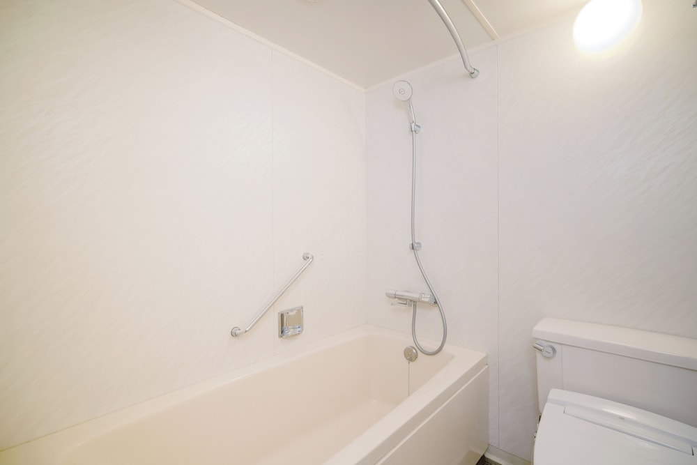 (禁煙)スタンダードトリプル バスルーム0 | ホテルマイステイズ広島 平和公園前