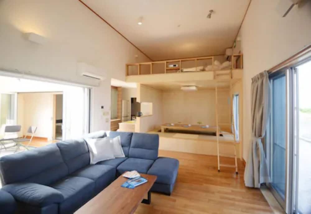 プライベートバケーションホーム 禁煙 リビングルーム0 | 家族のやど かさね