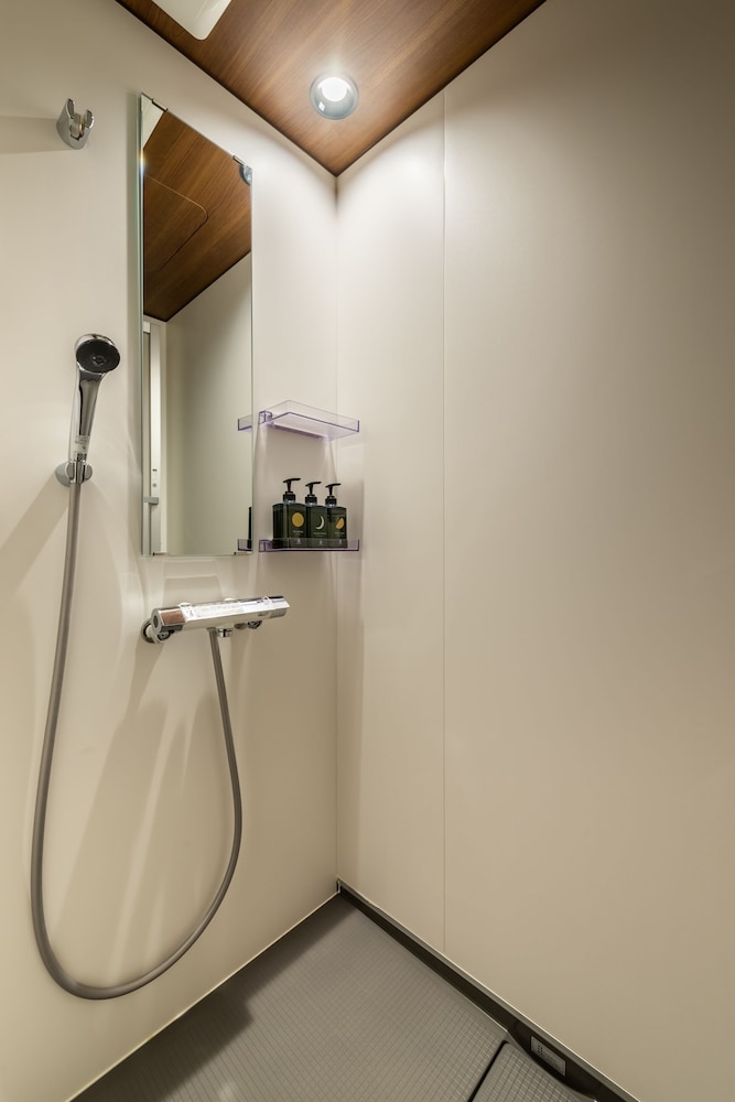 トラディショナル ツインルーム 禁煙 専用バスルーム バスルーム0 | THE MACHIYA HOTEL TAKAYAMA