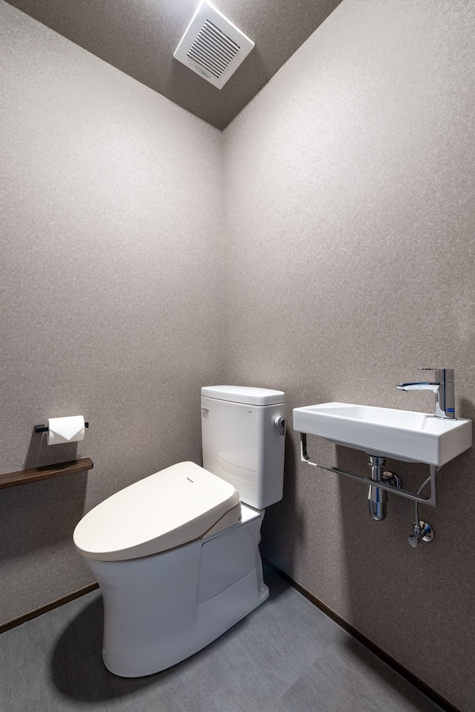 ファミリー ヴィラ バスルーム0 | THE MACHIYA HOTEL TAKAYAMA