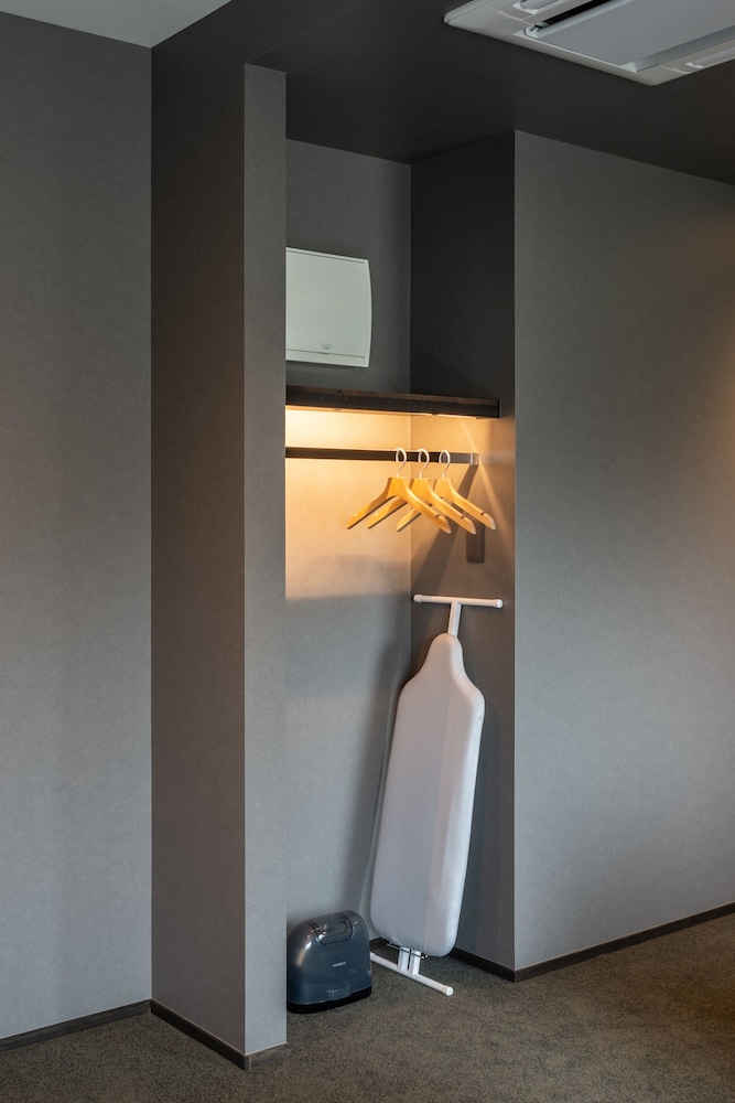 トラディショナル ツインルーム 禁煙 専用バスルーム 客室の設備とサービス2 | THE MACHIYA HOTEL TAKAYAMA