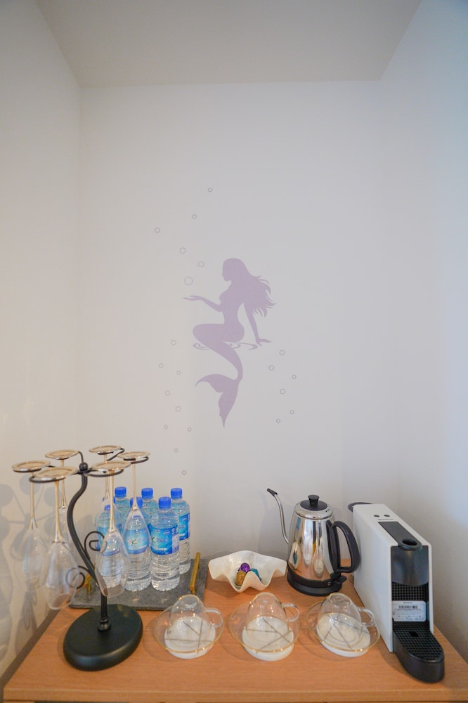 デザイン トリプルルーム 禁煙 リビング エリア2 | ホテル サンタバーバラ 宮古島リゾート