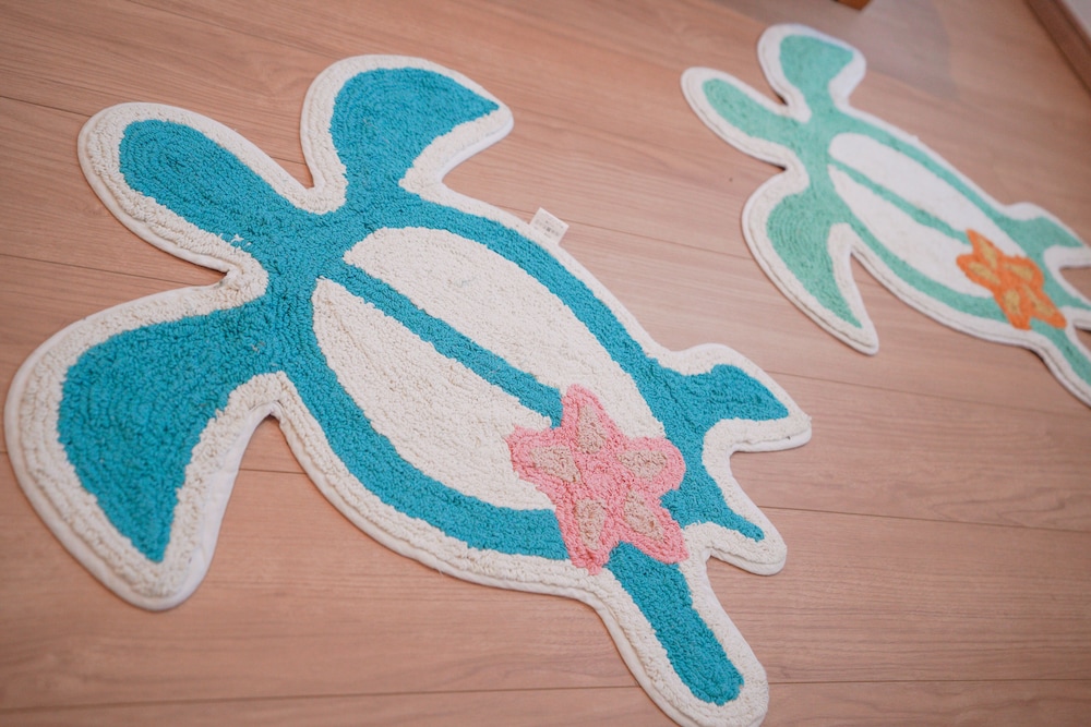 デザイン トリプルルーム 禁煙 リビング エリア1 | ホテル サンタバーバラ 宮古島リゾート