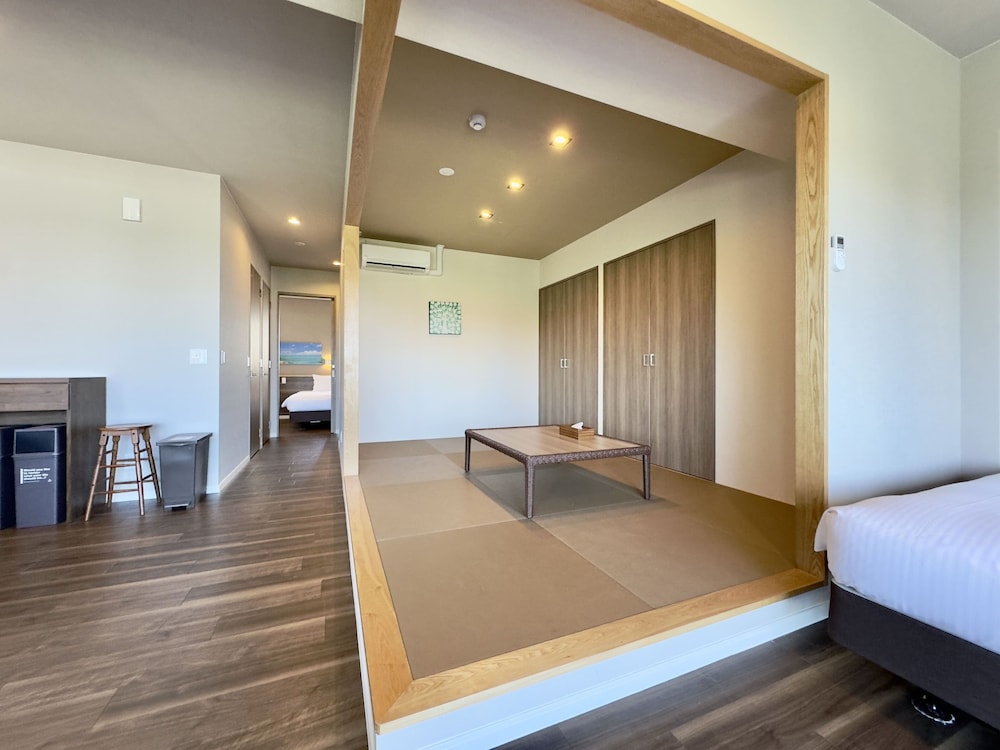 パーシャルオーシャンビュー デラックス·スイートコンド 禁煙 客室32 | コーラルパレス恩納 by サンセットアベニュー