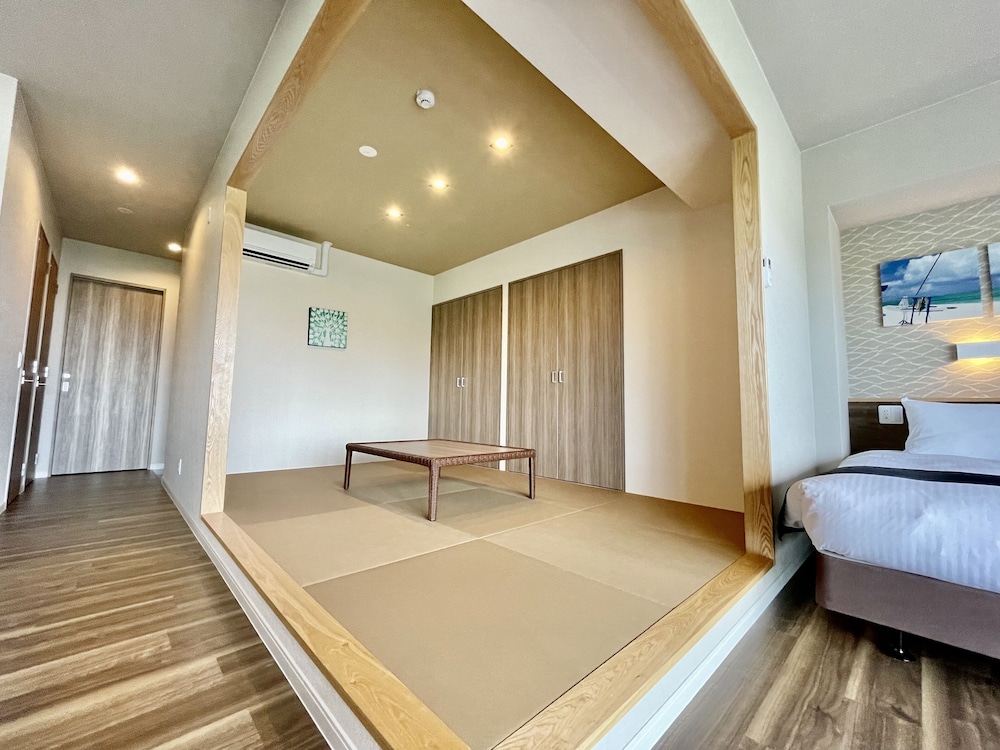 スタンダード・スイートコンド 禁煙 客室13 | コーラルパレス恩納 by サンセットアベニュー