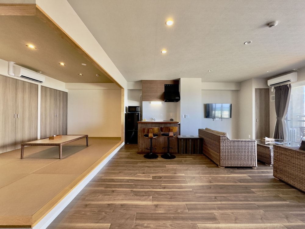 スタンダード・スイートコンド 禁煙 客室20 | コーラルパレス恩納 by サンセットアベニュー