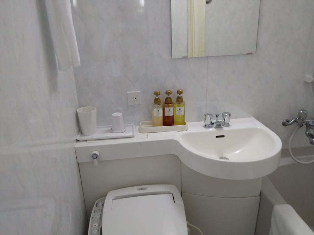 エコノミー ダブルルーム バスルーム0 | ローズステイ東京芝公園