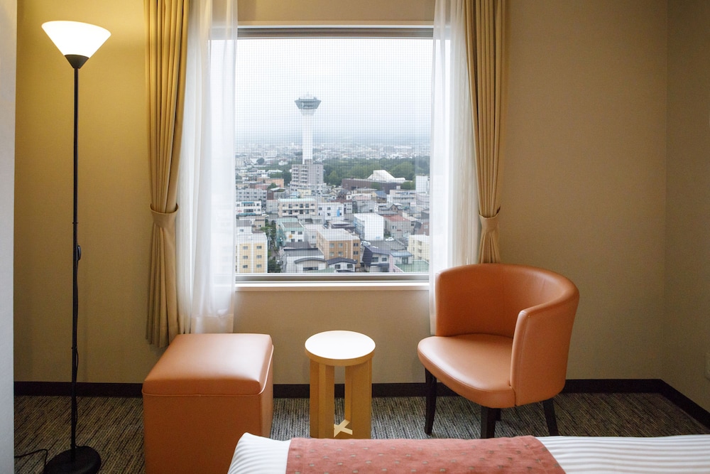 スーペリアツイン 禁煙 大人定員3名 部屋からの景観0 | ホテルマイステイズ函館五稜郭