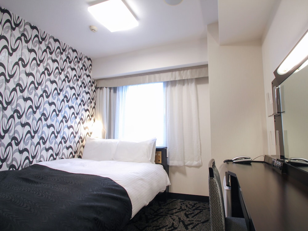 ダブルルーム 禁煙 | アパホテル〈秋田千秋公園〉