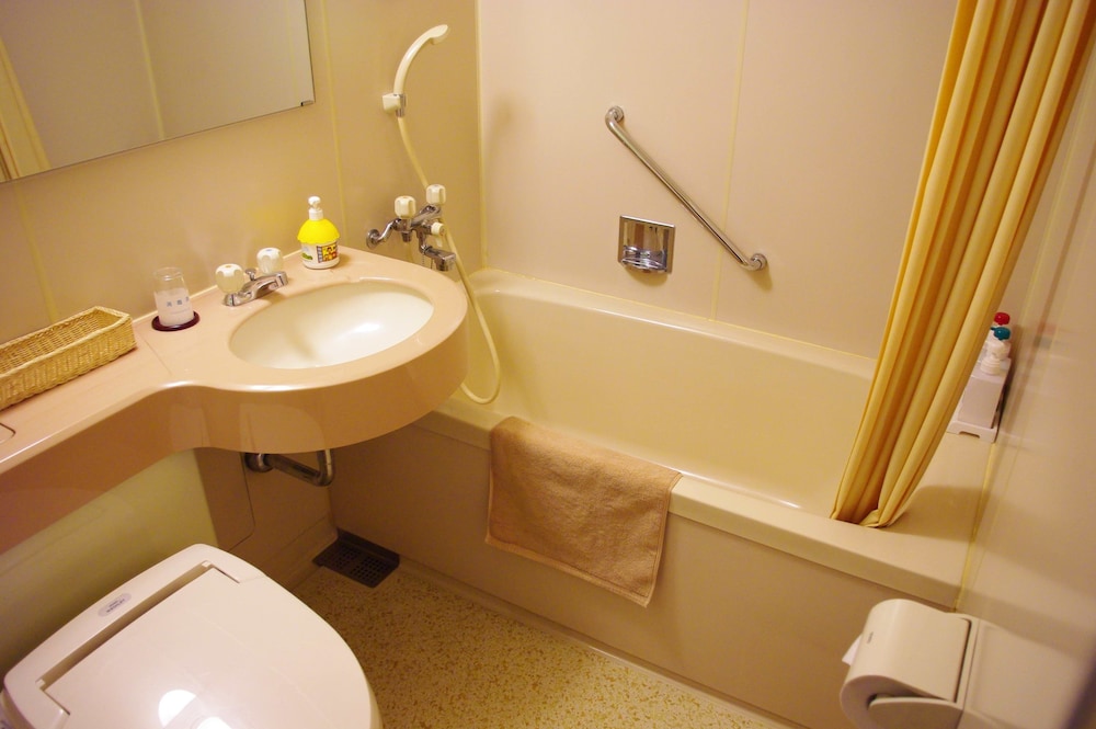 トラディショナル ルーム 浴槽 バスルーム0 | 下呂温泉 冨岳