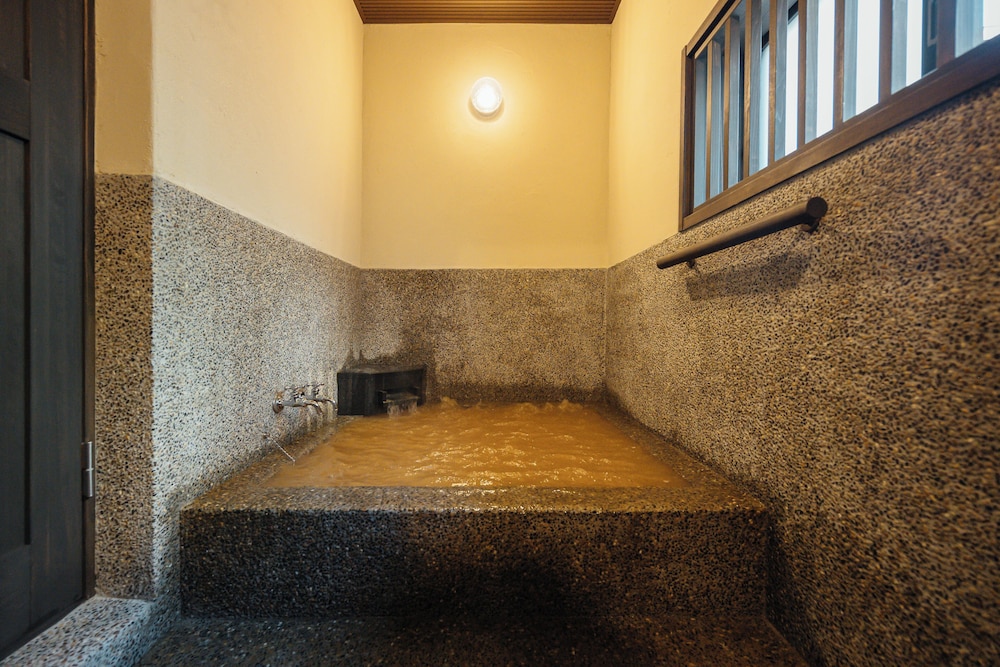 温泉付プレミアムツインルーム バスルーム0 | ホテル花小宿