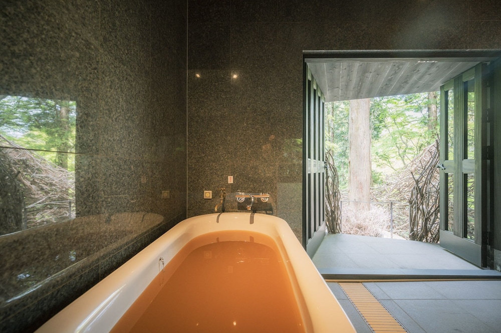 プレミアム ルーム バスルーム1 | 有馬山叢 御所別墅