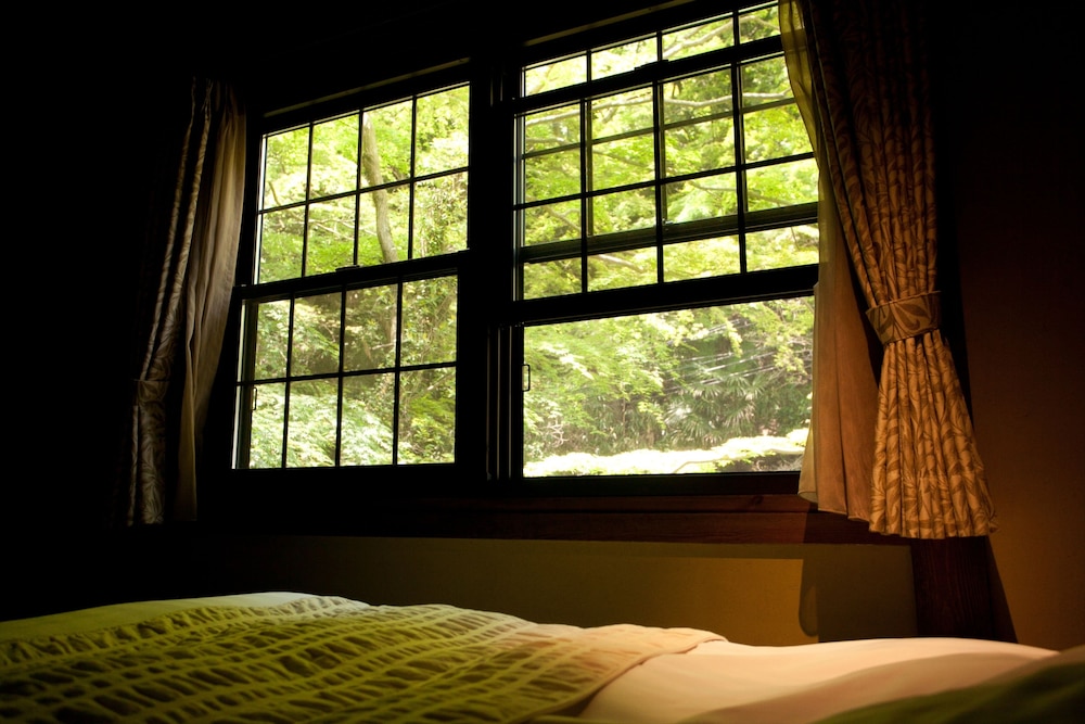 客室1 | 有馬山叢 御所別墅