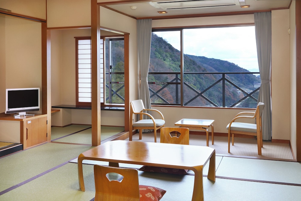 【最上階】43平米以上客室 - 明神・なでしこ - 客室3 | 箱根の森おかだ