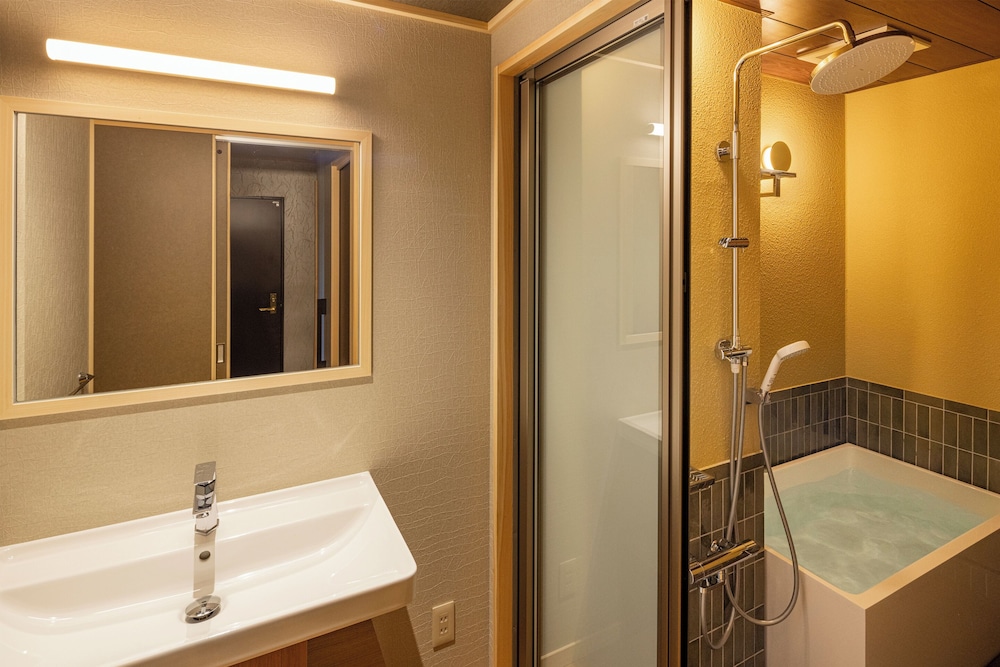 ロウリュウサウナ付ジャパニーズルーム 客室2 | 箱根の森おかだ