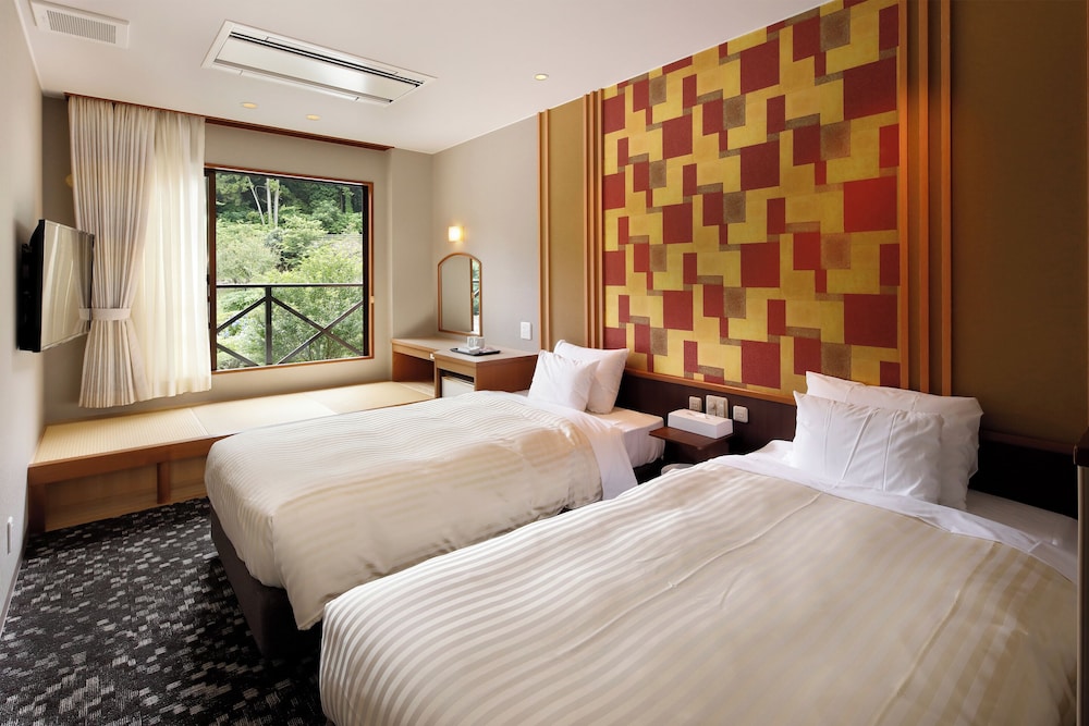 ベーシック ツインルーム シングルベッド 2 台 | 箱根の森おかだ