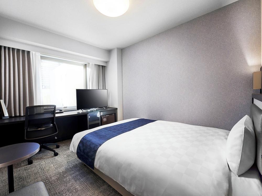 スタンダード ダブルルーム 喫煙可 | ダイワロイネットホテル大阪北浜