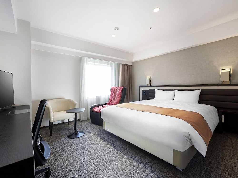 デラックス ダブルルーム 喫煙可 | ダイワロイネットホテル大阪北浜