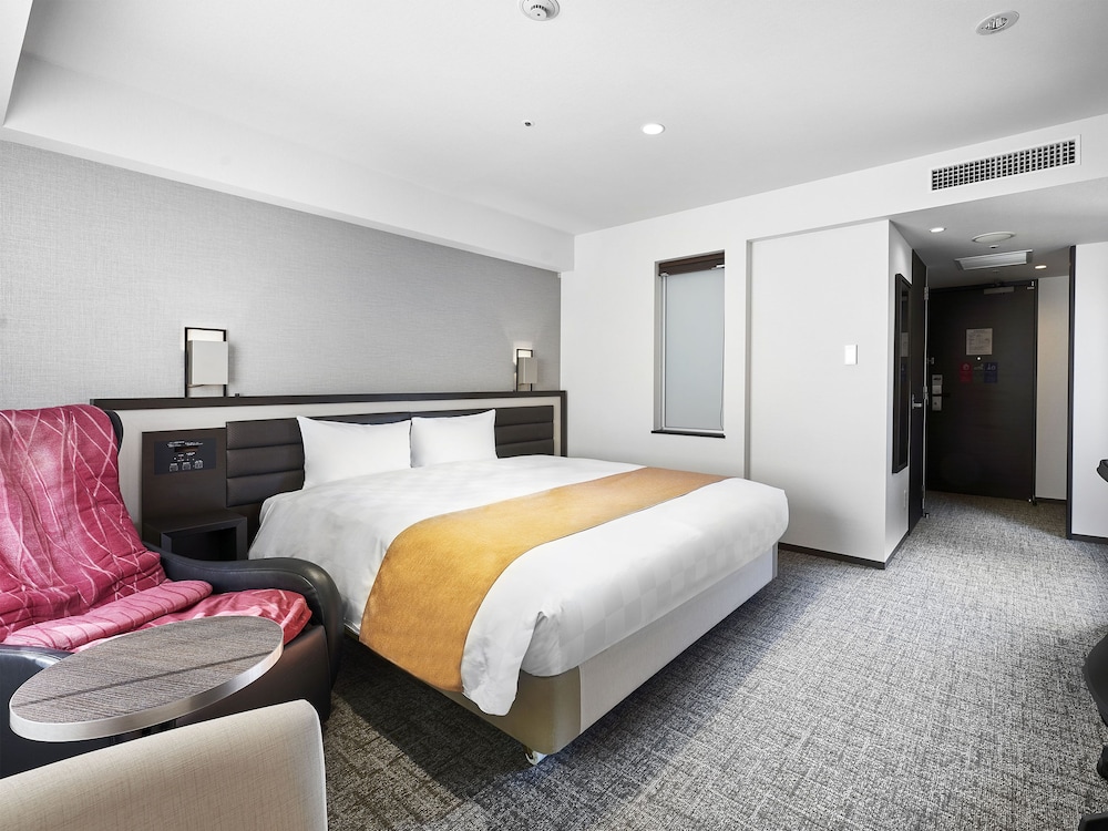 デラックス ダブルルーム 喫煙可 客室1 | ダイワロイネットホテル大阪北浜