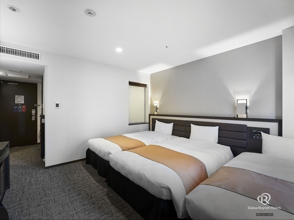 トリプルルーム 禁煙 客室1 | ダイワロイネットホテル大阪北浜