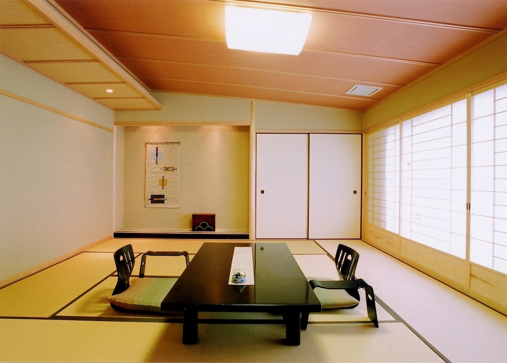 客室1 | 加茂川館