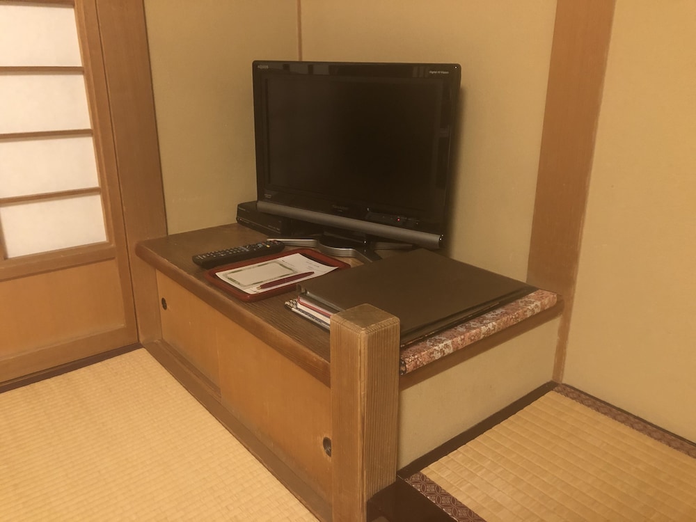 和室（新館）禁煙 テレビ0 | 岩惣