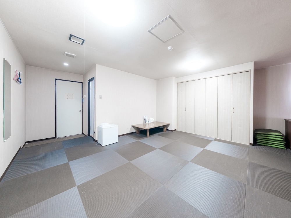 Japanese Room - Quadraple (Non-Smoking) 客室7 | Tabist ホテルテトラ函館駅前