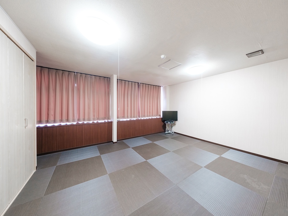 Japanese Room - Quadraple (Non-Smoking) 客室12 | Tabist ホテルテトラ函館駅前