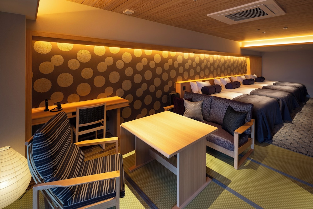 露天風呂付 リビングスイート ‐ 君子香 (禁煙) 客室1 | 湯元こんぴら温泉華の湯 紅梅亭