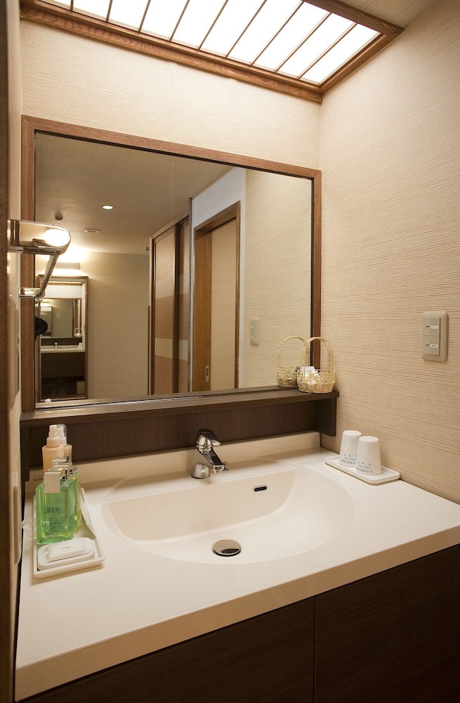 湯の街館 和洋室 2食付（夕食：ブッフェ）禁煙 客室7 | 鬼怒川温泉ホテル