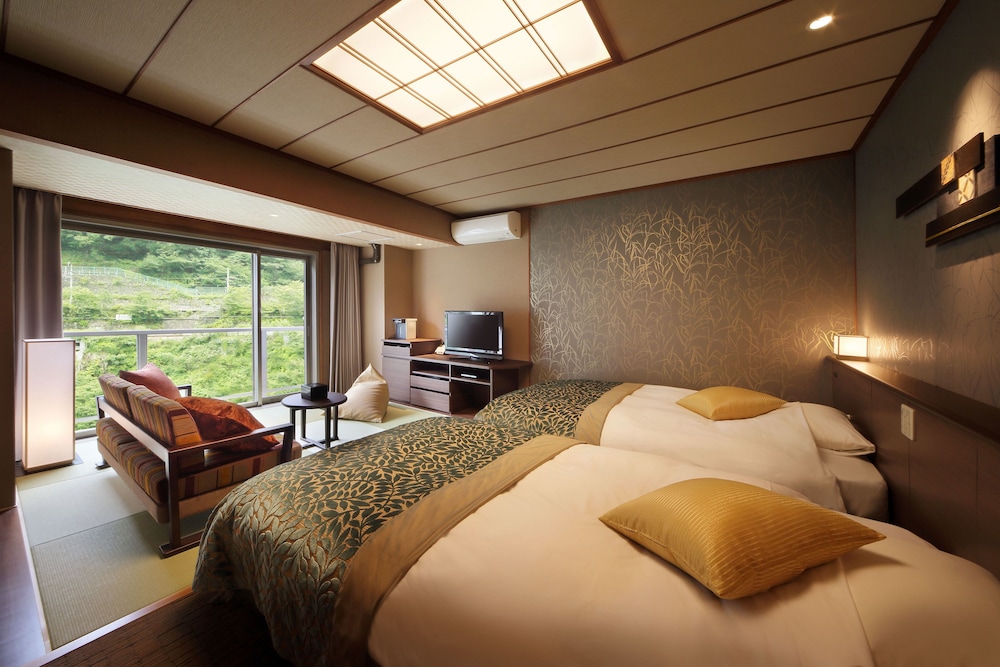 湯の街館 和洋室 2食付（夕食：ブッフェ）禁煙 客室2 | 鬼怒川温泉ホテル