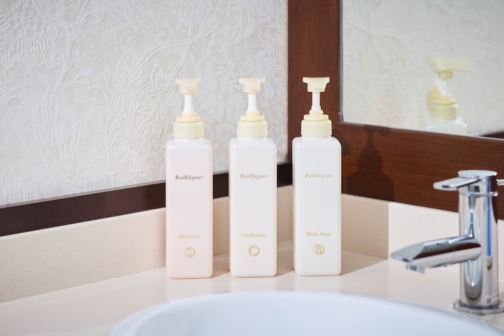 ベーシックツインルーム2名利用(セミダブルベッド2台) 禁煙 客室8 | 金沢白鳥路 ホテル山楽