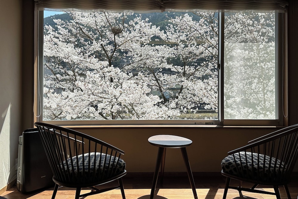 呂尚館 シャワーブース付　和洋室[禁煙] 部屋からの景観0 | 下呂温泉 山形屋