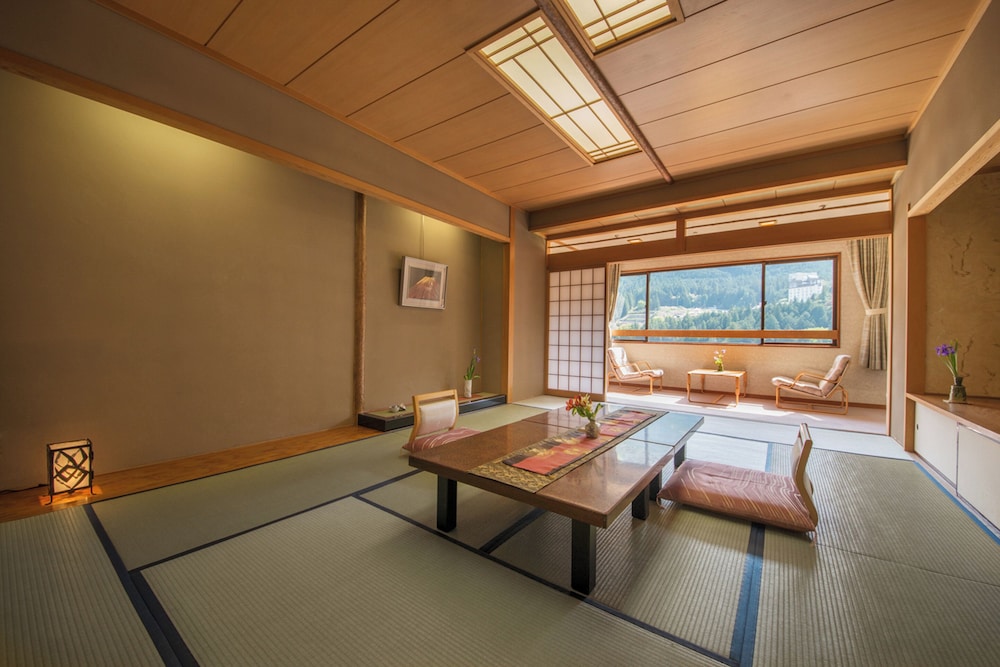 大観荘和室 | 下呂温泉 山形屋