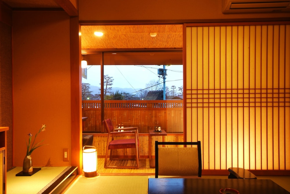 客室1 | 京都 嵐山 温泉旅館 花筏