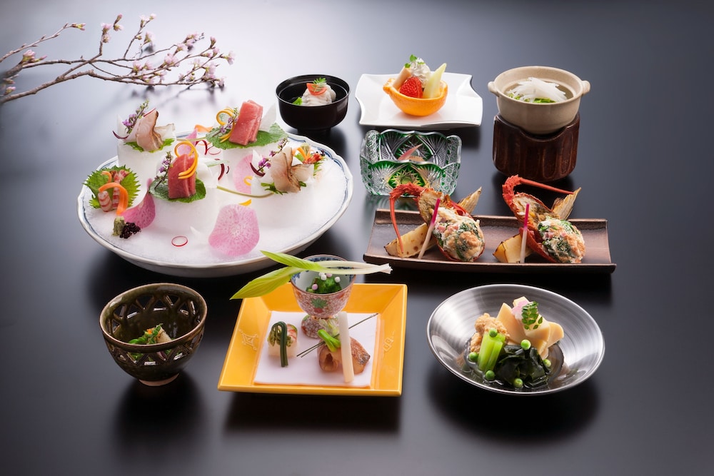 レストラン1 | 京都 嵐山 温泉旅館 花筏