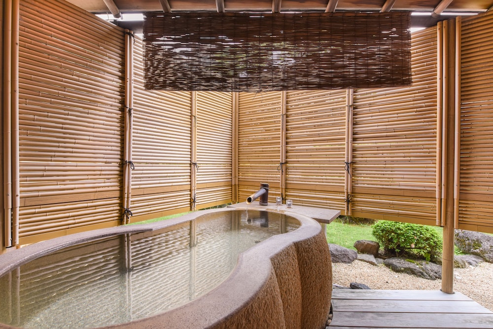 ラグジュアリー トリプルルーム 禁煙 専用バスルーム | 古屋旅館