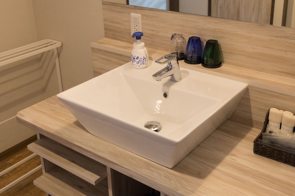 海スタイル 板の間 禁煙 (36平米) バスルームのシンク1 | 宮島別荘