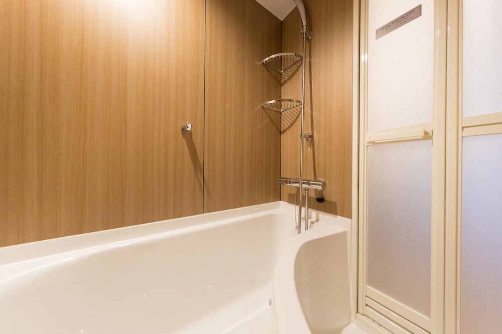 [スタンダード] トリプル (37平米) バスルーム0 | 宮島別荘