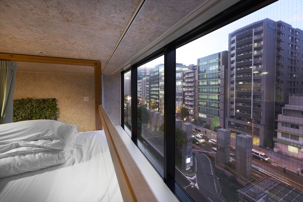 ファミリー ルーム 禁煙 6名用 シティ ビュー0 | ホテルモーニングボックス大阪心斎橋