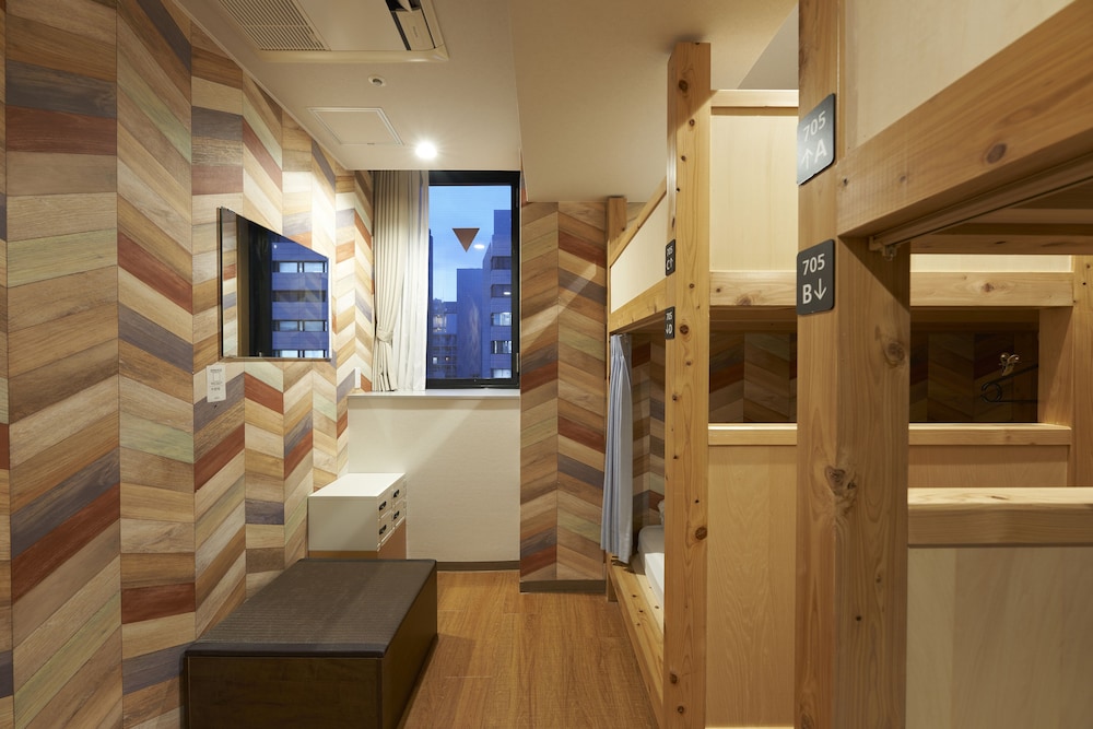 ファミリー ルーム 禁煙 4名用 シティ ビュー0 | ホテルモーニングボックス大阪心斎橋