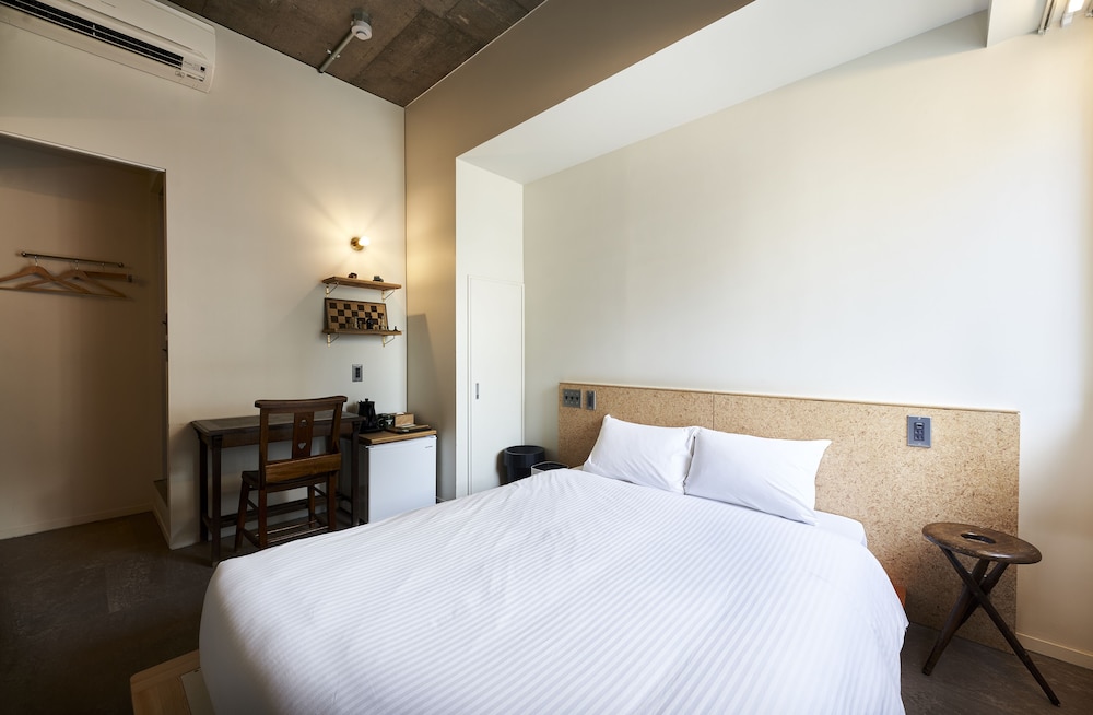 コレクション スーペリア ダブルルーム 禁煙 客室2 | ホテルモーニングボックス大阪心斎橋