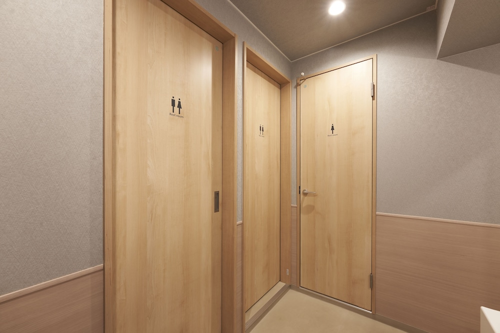 ファミリー ルーム 禁煙 4名用 客室4 | ホテルモーニングボックス大阪心斎橋