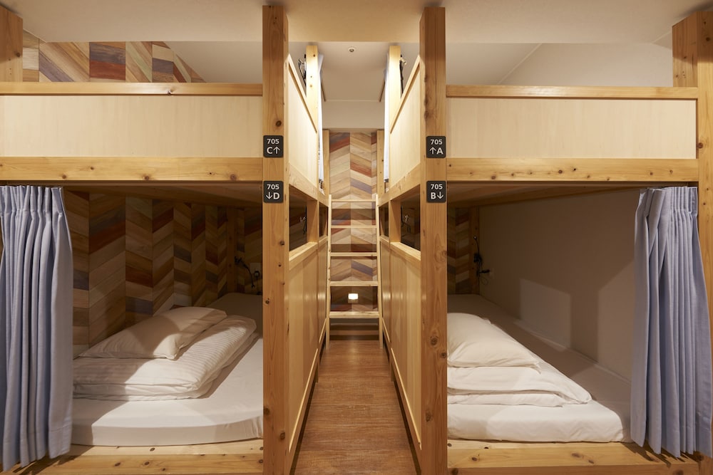 ファミリー ルーム 禁煙 4名用 客室2 | ホテルモーニングボックス大阪心斎橋