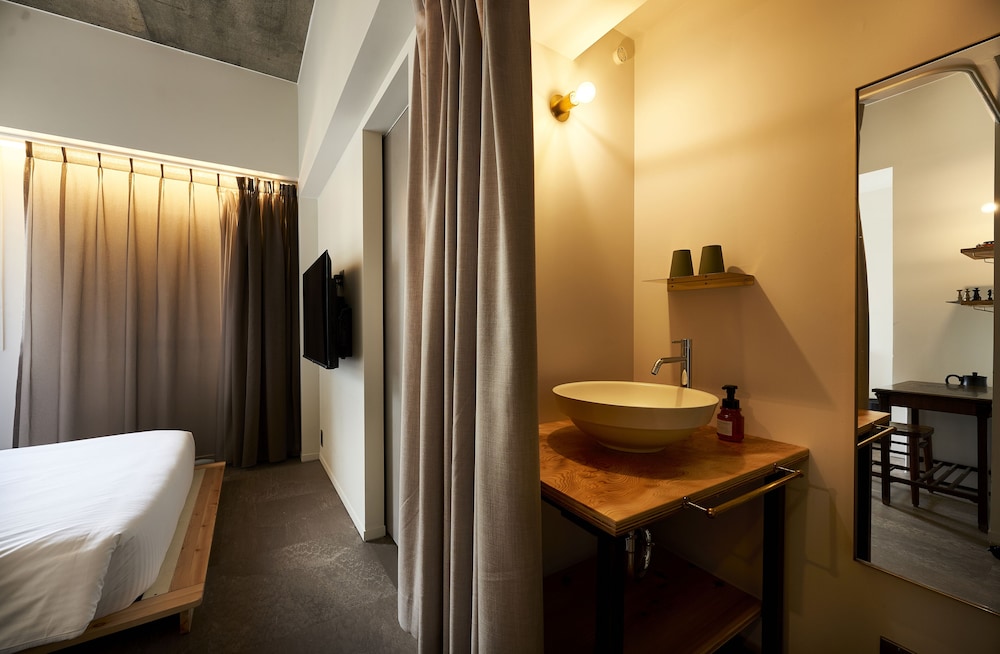 コレクション スーペリア ダブルルーム 禁煙 客室1 | ホテルモーニングボックス大阪心斎橋